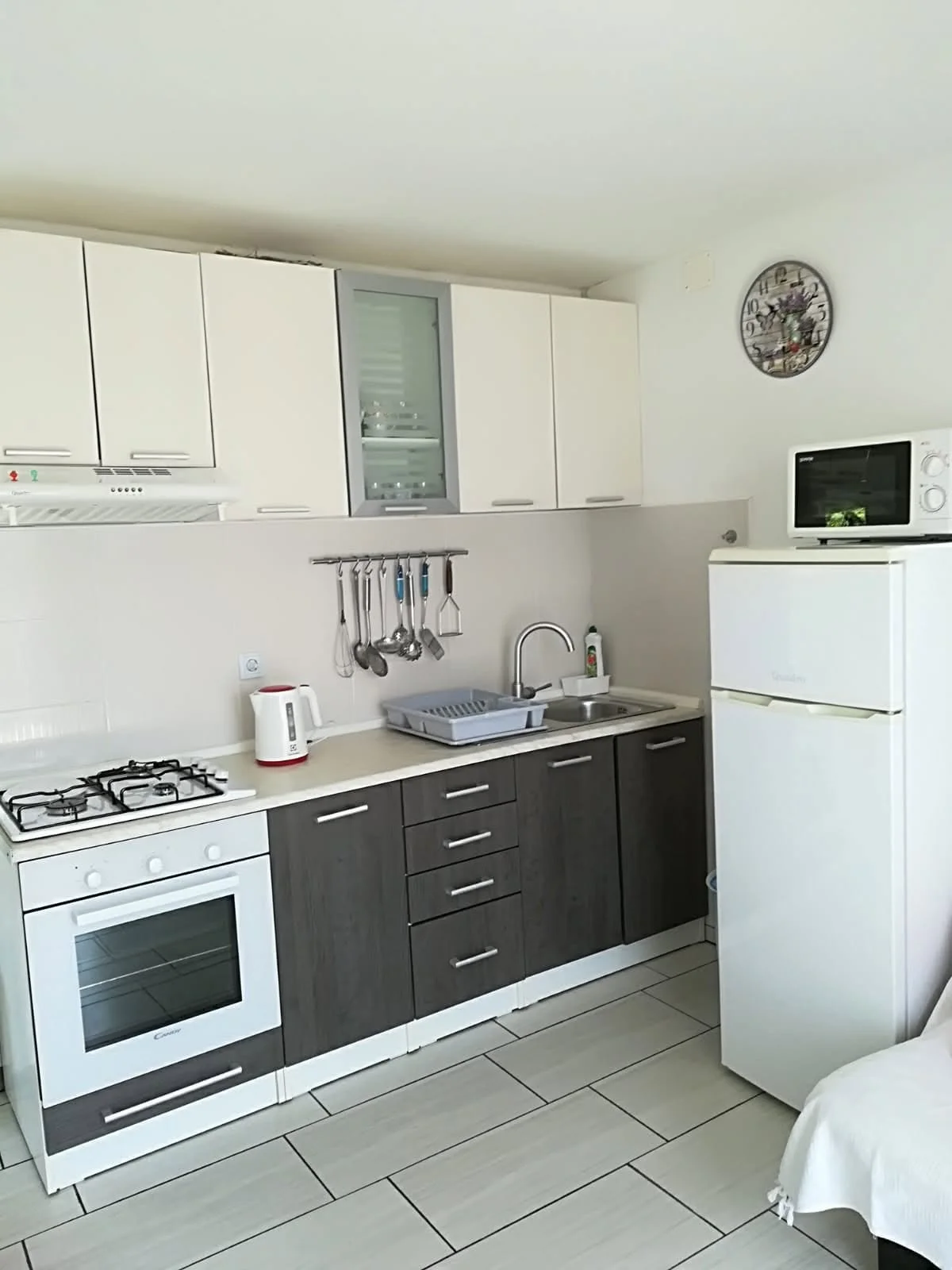 Apartmani Maričić — moderno opremljena kuhinja